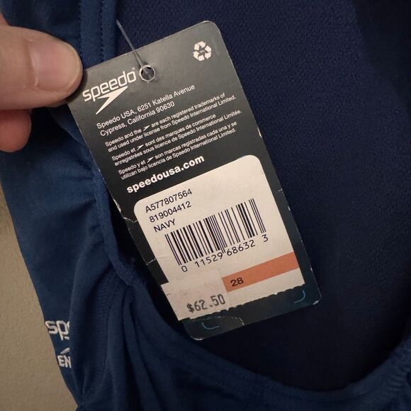 Speedo women’s navy one piece endurance swimsuit size 6/32 - Picture 3 of 4